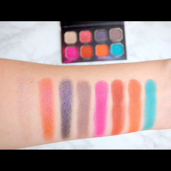 𝙲𝚎𝚕𝚎𝚜𝚝𝚒𝚊𝚕 𝚃𝚑𝚞𝚗𝚍𝚎𝚛 𝙿𝚊𝚕𝚎𝚝𝚝𝚎 - Picture 5 of 5